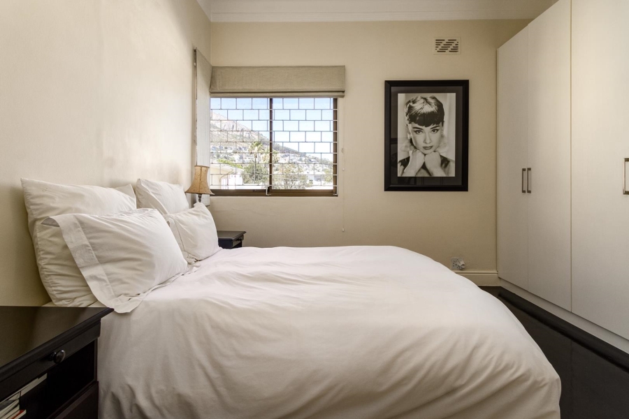 To Let 3 Bedroom Property for Rent in Sea Point Western Cape